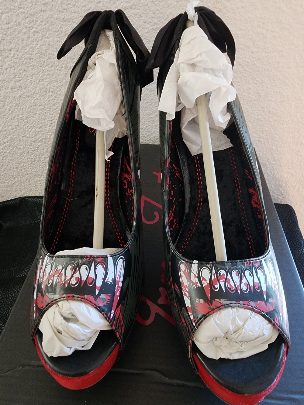 RARE! Wolf Beater Platform Peep-Toe High Heels By Iron Fist - Picture 4 of 6